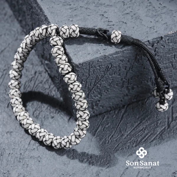 Kazaziye Örgü Tesbih Beyaz