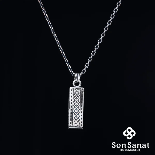 Küp Burgu 925 Ayar Gümüş Kolye Cevşen