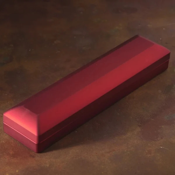 Kırmızı Işıklı Bileklik Kutusu