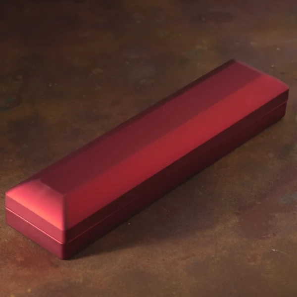 Kırmızı Işıklı Bileklik Kutusu