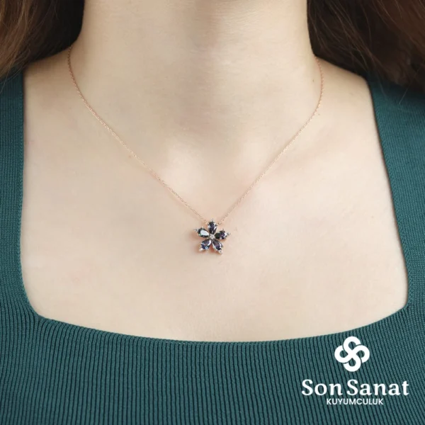 Ametist Kamelya Çiçeği Kolye