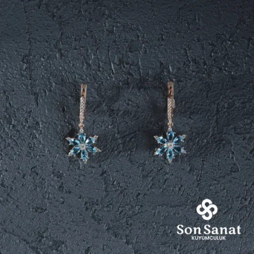 image_1950-1324.webp Mavi Swaroski Küpe