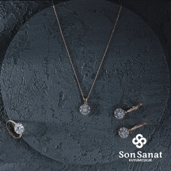 Mavi Çiçek Modeli Kadın Set