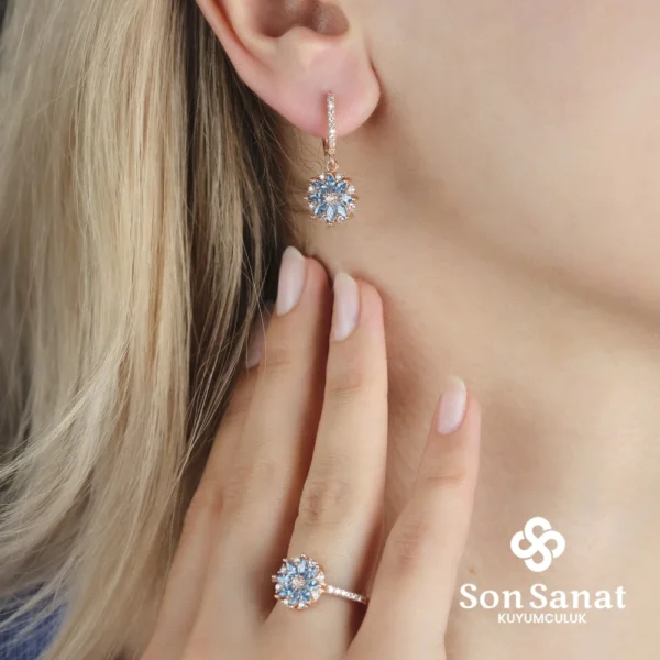 Mavi Çiçek Modeli Kadın Set