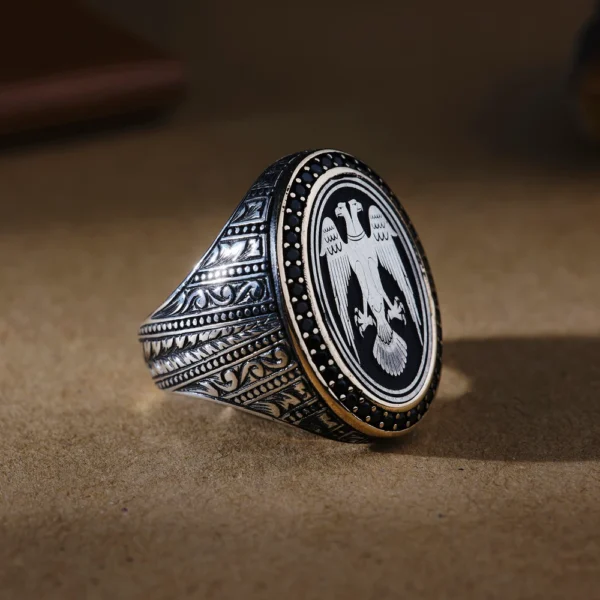 Oval Gravür Göverseli Kartal 925 Ayar Erkek Yüzük