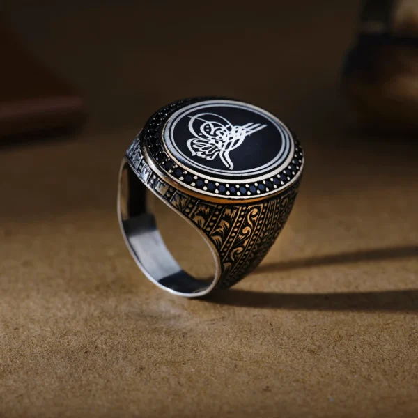 Oval Gravür Göverseli Tuğra 925 Ayar Erkek Yüzük