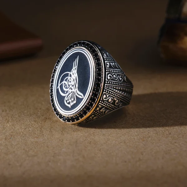Oval Gravür Göverseli Tuğra 925 Ayar Erkek Yüzük
