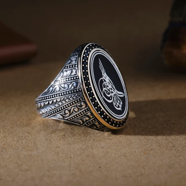 Oval Gravür Göverseli Tuğra 925 Ayar Erkek Yüzük