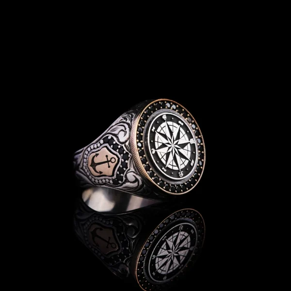 Pusula İşlemeli Yuvarlak Gravür