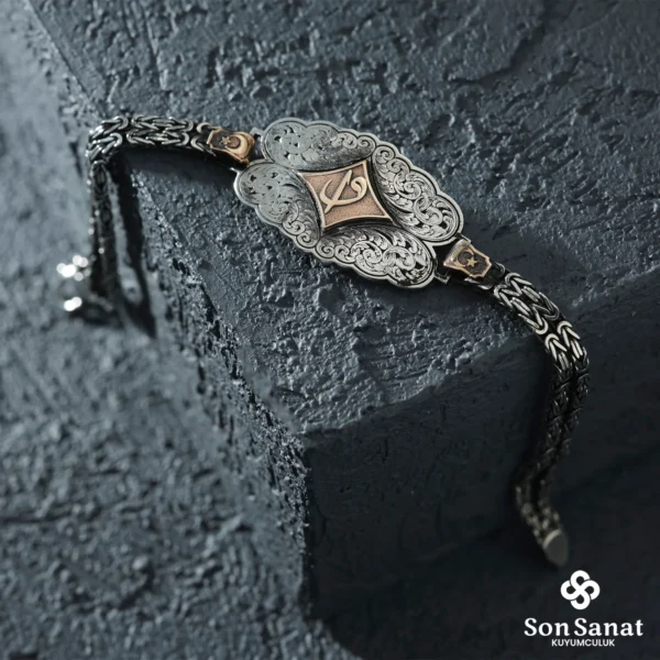 image_1950-17.webp 925 Ayar Elif Vav Kral Zincirli Gümüş Bileklik