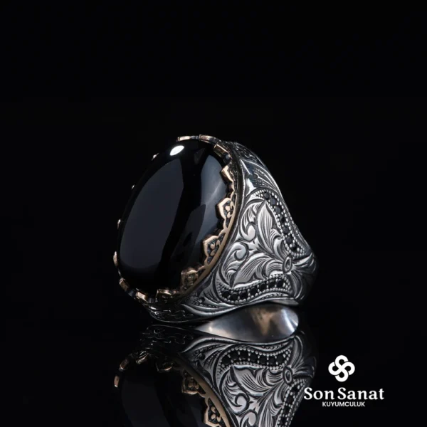 Saltanat Gravür Oniks Erkek Yüzük