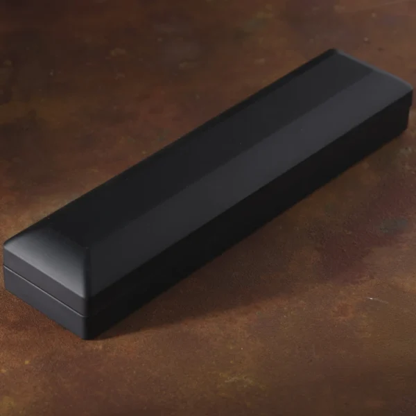 Siyah Işıklı Bileklik Kutusu