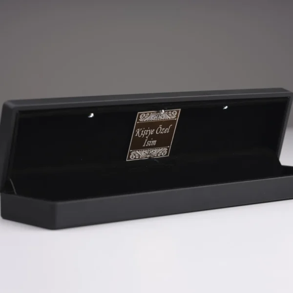 Siyah Işıklı Bileklik Kutusu