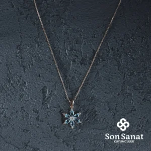 Swarovski Kadın Kolye