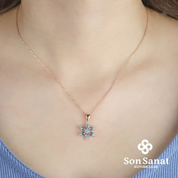 Swarovski Kadın Kolye