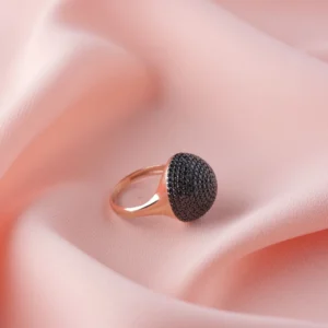 image_1950-1956.webp TOP Siyah Zirkon Kadın Yüzük Modeli