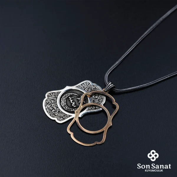 image_1950-204.webp Ayyıldız Gravür İsimli 925 Ayar Madalyon Kolye