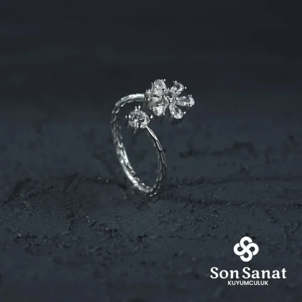 Çiçek-Taş Kadın Yüzük