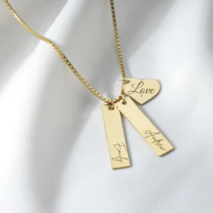 Üçlü İsimli Kolye