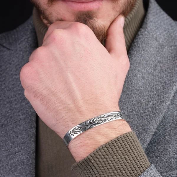 image_1950-248.webp Besmele Kelepçe Bileklik Modeli