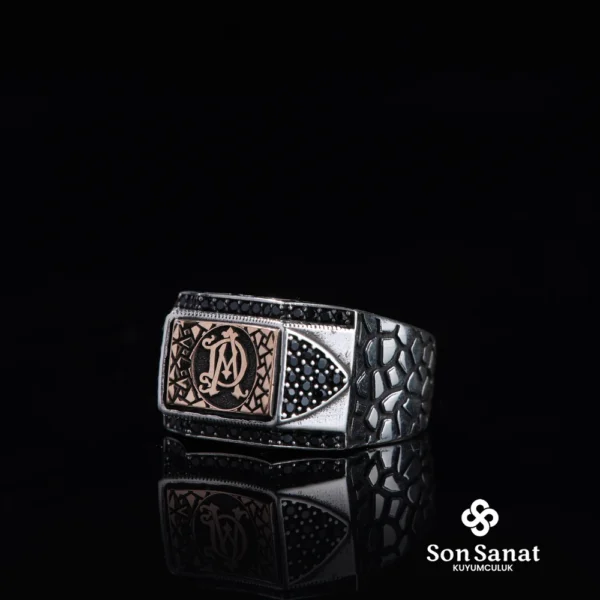 image_1950-2503.webp İtalik Cam Kırığı Harf