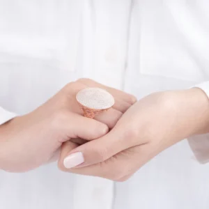 Beyaz Zirkon Taşlı Yuvarlak Kadın Yüzük Modelimiz