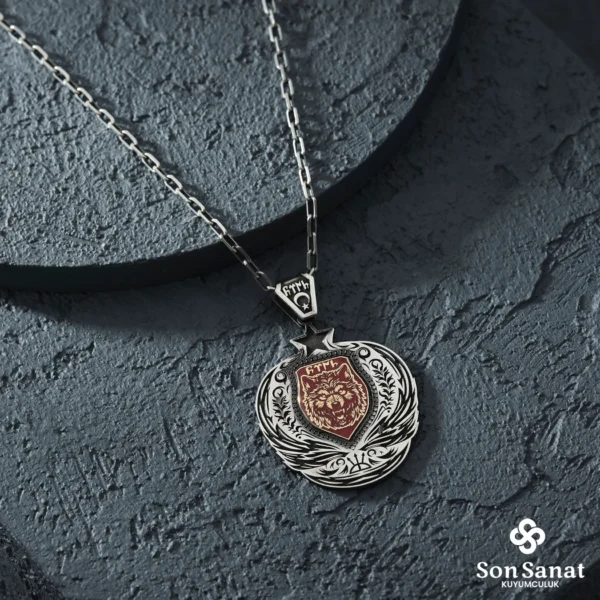 image_1950-31.webp 925 Ayar Gümüş Bozkurt Madalyon Kolye
