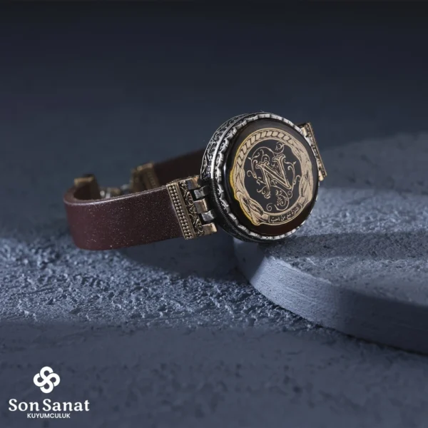 image_1950-364.webp Deri Harf Bileklik