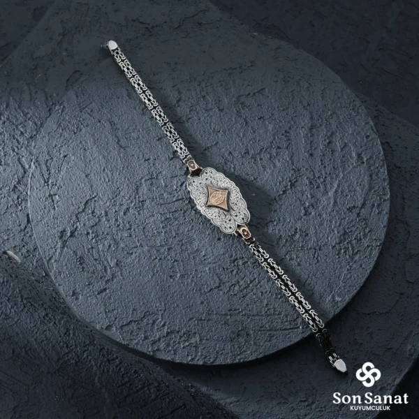 image_1950-37.webp 925 Ayar Gümüş Kurt ve Ayyıldız İşlemeli Erkek Bileklik