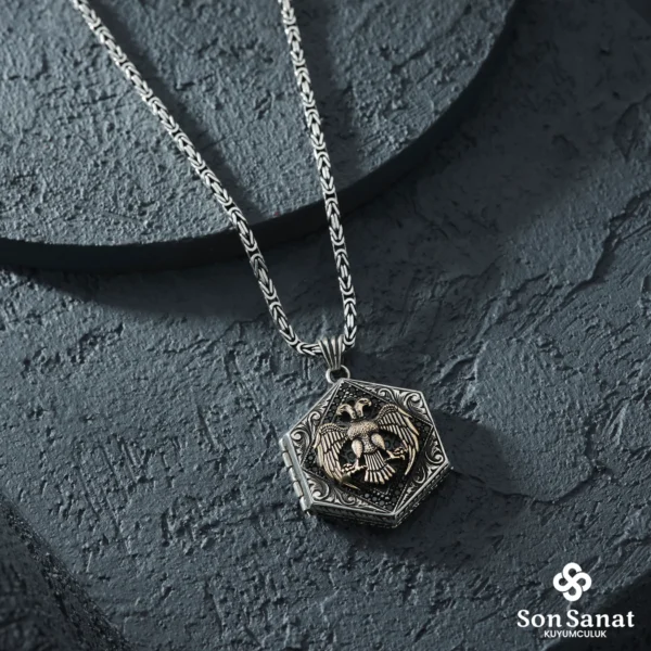 image_1950-56.webp 925 Ayar Kartal Kapaklı Altıgen Gümüş Madalyon Kolye