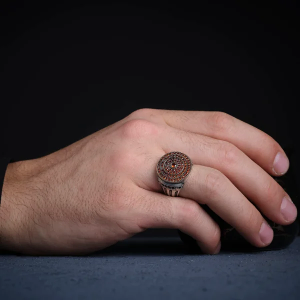 Garnet Sütun Yüzük Modeli