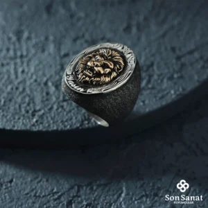 image_1950-63.webp 925 Ayar Kişiye Özel İsimli Gümüş Aslan Yüzük Model