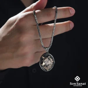 image_1950-70.webp 925 Ayar Oval Gravür Desenli Kurt Madalyon Kolye