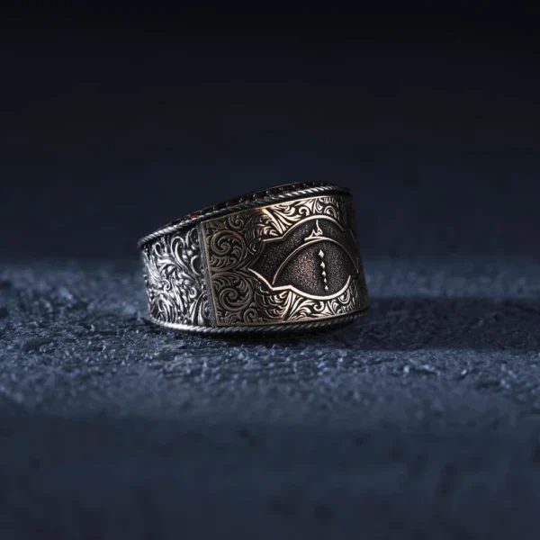 Hiç Hür Modeli Gümüş Yüzük