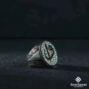 image_1950-77.webp 925 Ayar Oval Gravürlü Elif Vav Yüzük Modeli