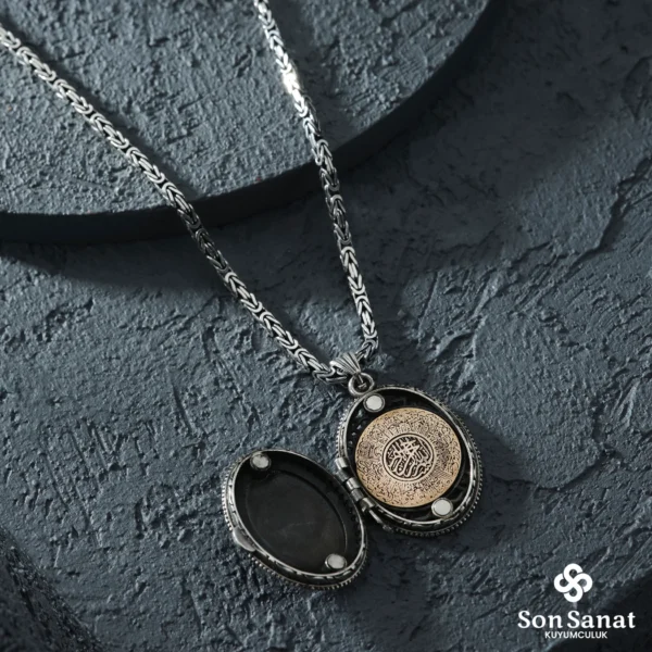 image_1950-81.webp 925 Ayar Oval Kapaklı Kurt Gümüş Madalyon Kolye