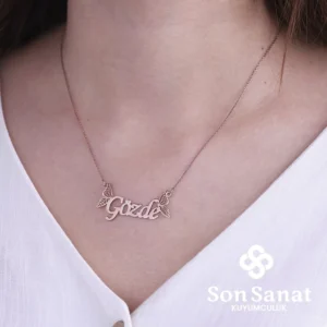 Kanatlı İsimli Kolye