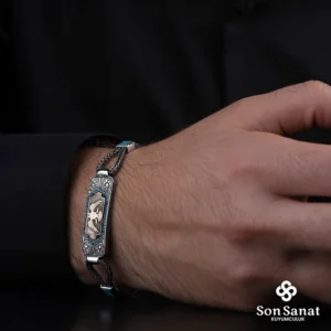 Kare Gravür İşlemeli 925 Ayar Gümüş Kartal Bileklik