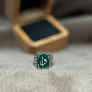 Kare Yeşil Akik Üzerine İşlenmiş Elifvav Sembolü 925 Ayar Gümüş Erkek Yüzüğü