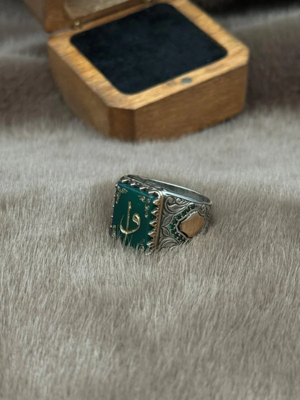 Kare Yeşil Akik Üzerine İşlenmiş Elifvav Sembolü 925 Ayar Gümüş Erkek Yüzüğü