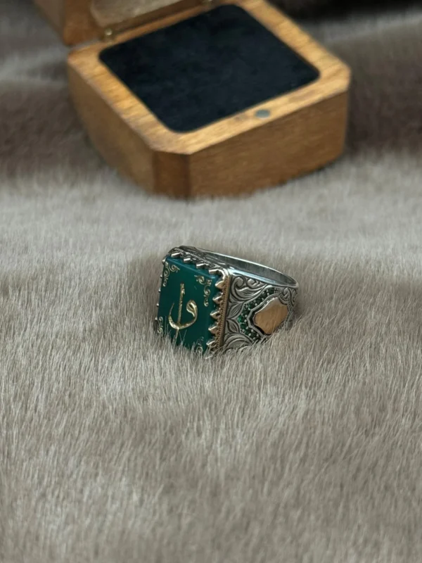 Kare Yeşil Akik Üzerine İşlenmiş Elifvav Sembolü 925 Ayar Gümüş Erkek Yüzüğü