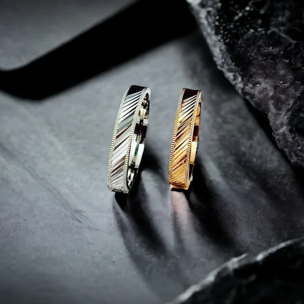 Çizgi Desenli Çift Alyans