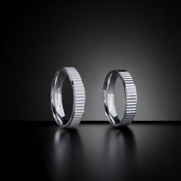 Çizgili Detaylı Gümüş Çift Alyans