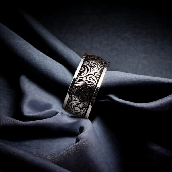 Gravür İşlemeli El İşi Gümüş Alyans